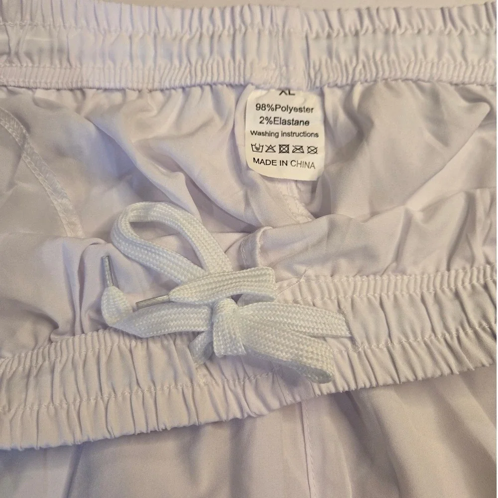 Mens White Athletic Performance Shorts XL Zipper Pockets Reflective Training